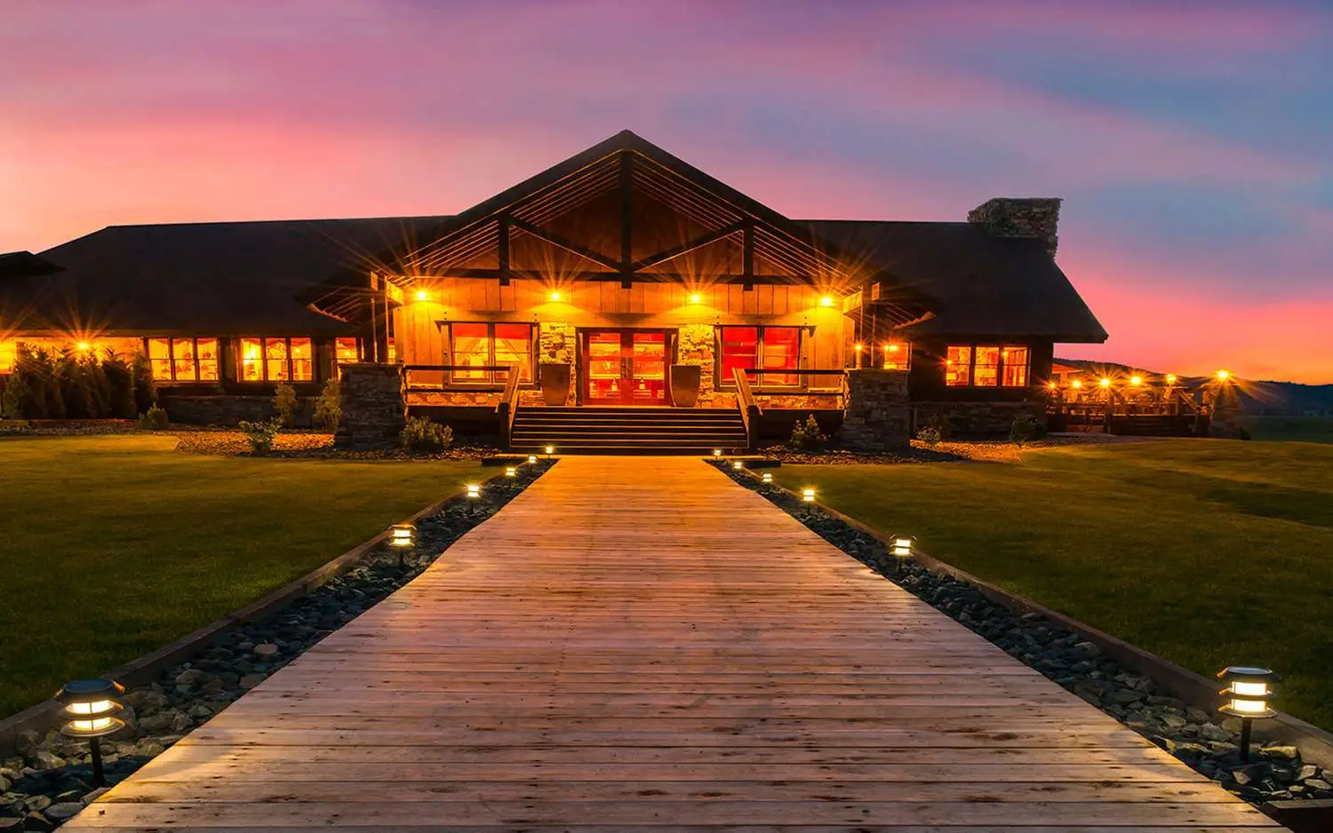 The Benefits of Choosing a Romantic Villa Getaway for Athletes Relaxation