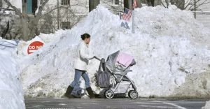 What are the risks of not removing snow from sidewalks
